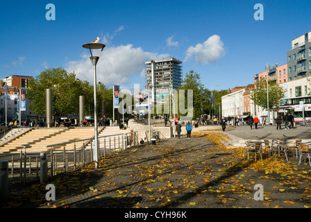 Promenade centre large quay bristol angleterre Banque D'Images