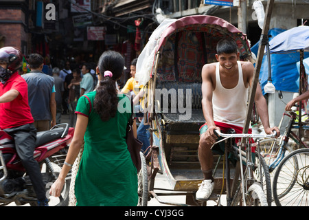 La vie en ville à Indra Chowk zone au nord de Durbar Square, Katmandou, Népal Banque D'Images