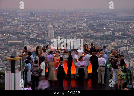 Vue, Vue Panoramique, les gens, la vie nocturne, Bangkok, Sirocco, Dome, Sky Bar, la vue, la Thaïlande, l'Asie Banque D'Images
