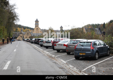 Stationnement de l'abbaye d'Orval Banque D'Images