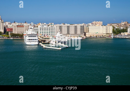 Cruise Port, El Morro Castle et de la ville de San Juan, Puerto Rico Banque D'Images