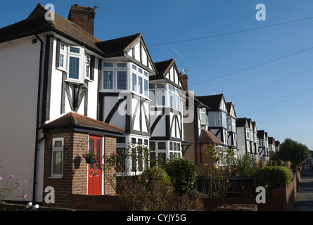 1930 mock tudor maisons, Whitton, Middlesex, Angleterre Banque D'Images