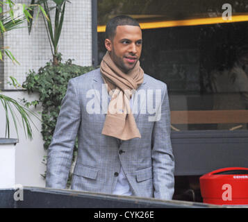 JLS laisser ITV studios London South Bank après avoir effectué sur des femmes programme 6 Novembre 2012 Banque D'Images