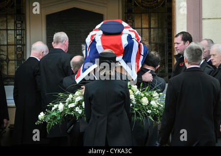 6 novembre 2012, Cookstown, en Irlande du Nord. Les funérailles de l'officier de la prison David Black, qui a été assassiné pendant la conduite au travail last jeudi matin. Banque D'Images