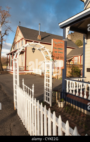 Edith Palmer's Country Inn, un style victorien construit en 1863, Virginia City, Nevada. Banque D'Images