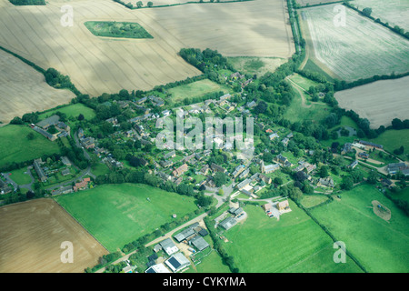 Vue aérienne de la ville et des champs Banque D'Images