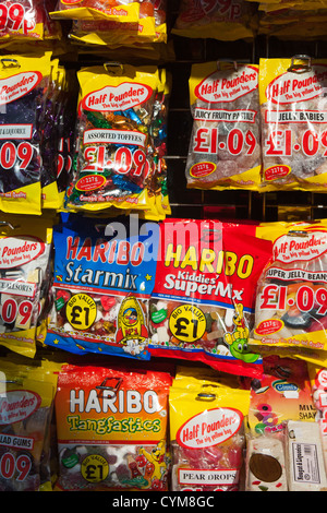 Sacs de bonbons.Pâtisserie Poole England UK Banque D'Images