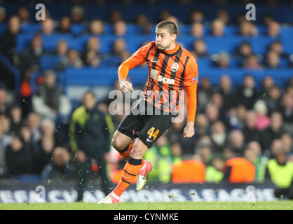 07.11.2012. Londres, Angleterre. Yaroslav Rakitskiy de FC Shakhtar Donetsk en action au cours de l'UEFA Champions League Groupe E match entre Chelsea et le Shakhtar Donetsk de Stamford Bridge Banque D'Images