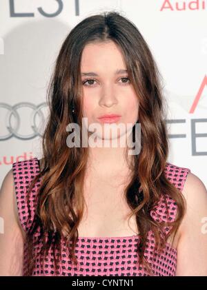 Le 7 novembre 2012 - Los Angeles, Californie, États-Unis - Alice Englert assister à la 2012 le Festival de projection spéciale de ''Ginger et Rosa'' tenue à l'Grauman's Chinese Theatre à Hollywood en Californie le 7 novembre. 2012. Crédit Image : 2012(© D. Long/Globe Photos/ZUMAPRESS.com) Banque D'Images