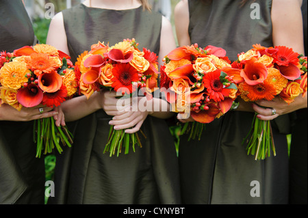 Quatre bouquets de mariage Banque D'Images