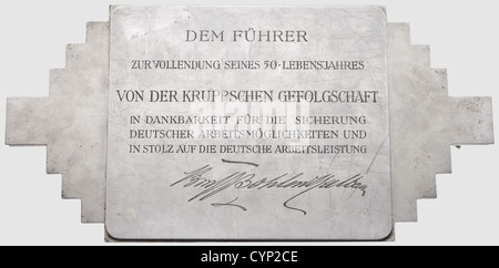 Adolf Hitler Gustav Krupp Von Bohlen Und Halbach 1870 1950 Une Plaque De Presentation Pour Le 50e Anniversaire D Hitler 1939 Plaque En Fonte Epaisse Avec Vue Sur Munich Feldherrnhalle En Relief Avec La Citation D Hitler De Mein Kampf Ich Aber