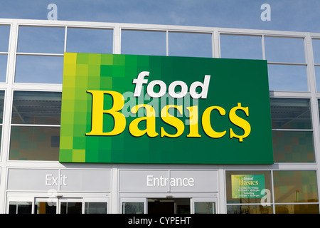 Food Basics signe sur leur nouveau Supermarché à Kanata, Canada, un faible coût d'Escompte Supermarché Banque D'Images