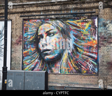 Street Art Par David Walker dans l'East End de Londres Banque D'Images