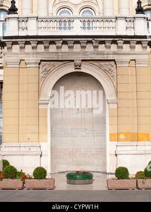 La flamme éternelle du mémorial à Sarajevo en Bosnie Herzégovine. Banque D'Images