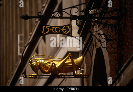 Extérieur de 68 Lombard Street avec le Grasshopper signe de Martins Bank. Banque D'Images