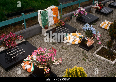 Les tombes des grévistes de la faim Irlandais en cimetière Milltown, Belfast. Banque D'Images