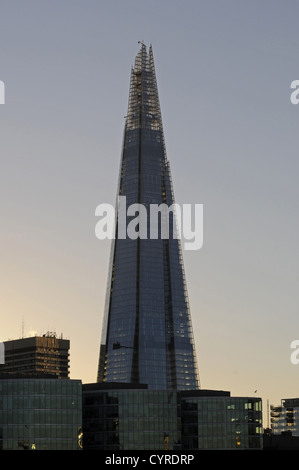 Le Shard vu de l'ensemble de Tamise Londres Angleterre Banque D'Images