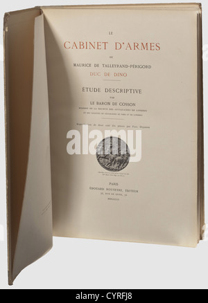 Baron Charles de Cosson, le Cabinet d'armes de Maurice de Talleyrand-Périgord, Duc de Dino Die Waffensammlung des Maurice de Talleyrand-Périgord, Herzog von Dino. 119 Seiten,23 Heliogravurtafeln,Auflage 200 Exemplare,Verlag Edouard Rouveyre,Paris 1901. Bibliothèque. Bande demi-bédéine. 46,2 x 33 cm. Le baron de Cosson bezeichnete die Waffensammlung des Maurice de Talleyrand-Périgord,Duc de Dino,als die schönste und bedeutsendste um 1900 in Privatbesitz befindliche Kollektion. Sie wurde vom Metropolitan Museum of Art,New York,erworben,historique,historique,droits additionnels-Clearences-non disponible Banque D'Images