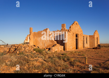 Ruines de l'hôtel Transcontinental dans Farina sur l'ancienne ligne de chemin de fer sur le Ghan Oodnadatta Track Outback en Australie du Sud Banque D'Images
