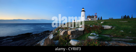 Pemaquid Point Lighthouse en aube lumière, Bristol, Maine, USA Banque D'Images