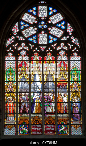 Bruxelles - Juin 22 : Vitre à Saint Michel et Sainte Gudule cathédrale gothique par J.B. Capronnier à partir de la 19e siècle Banque D'Images