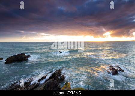 Coucher de soleil sur Freathy Whitsand Bay Plage Cornwall UK Banque D'Images