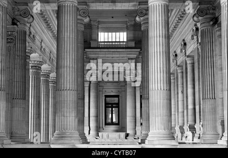 Bruxelles - Juin 22 : Neoclasical vestiubule palais de justice le 22 juin 2012 à Bruxelles. Banque D'Images