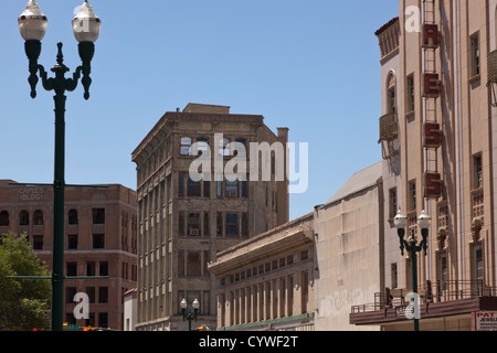 Les bâtiments du centre-ville d'El Paso, Texas off Mesa Street Banque D'Images