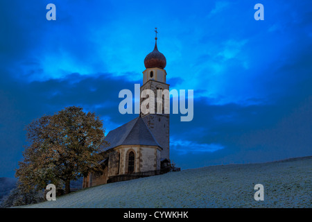 Église de Saint Valentin, Seis am Schlern, Siusi allo Sciliar, Dolomites, Trentino-Alto Adige, Italie Banque D'Images