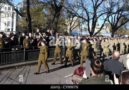 Brighton Sussex UK 11 novembre 2012 - Le mois de mars passé à l'acte de commémoration publique ce matin à Brighton Banque D'Images