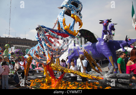 Défilé annuel Alebrijes sur Zocalo à Mexico DF Banque D'Images