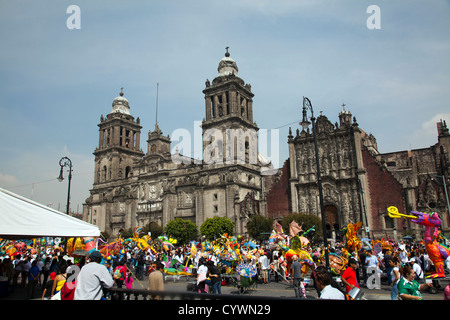 Défilé annuel Alebrijes sur Zocalo à Mexico DF Banque D'Images