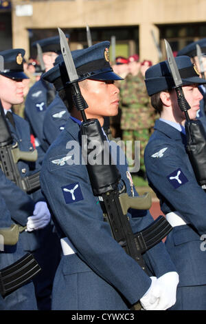 11 novembre 2012, défilé du jour du Souvenir, George Square, Glasgow, Écosse.Les membres de la RAF en parade pendant le Défilé du Jour du Souvenir Banque D'Images