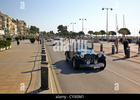 -Cambrils Gold Coast- voitures classiques, Tarragone, Catalogne, Espagne. Banque D'Images