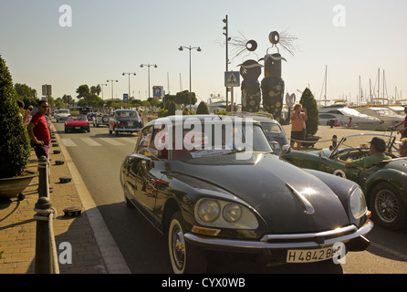 -Cambrils Gold Coast- voitures classiques, Tarragone, Catalogne, Espagne. Banque D'Images