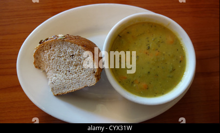 Soupe aux pois cassés Banque D'Images