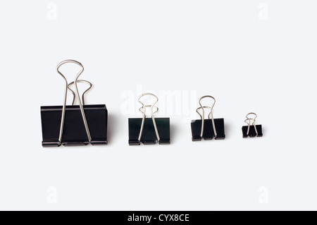 Binder clips dans l'ordre croissant Banque D'Images