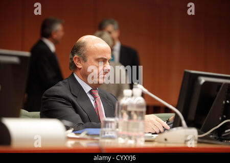 12 Nov 2012 - Bruxelles (Belgique) - Ministre espagnol des Finances Luis de Guindos photographié lors d'une réunion de l'Eurogroupe. Credit : BERNAL REVENIR/ Alamy live news. Banque D'Images