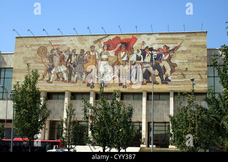 Musée national d'histoire, place Skanderbeg, Tirana, Albanie, Europe. Banque D'Images