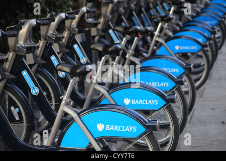 Location de vélos sponsorisés Barclays à Londres Banque D'Images