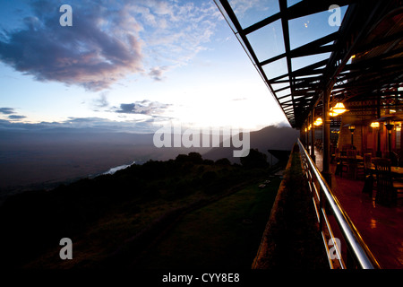 Une photo panoramique fusion depuis le bord du cratère du Ngorongoro. Tanzanie Banque D'Images