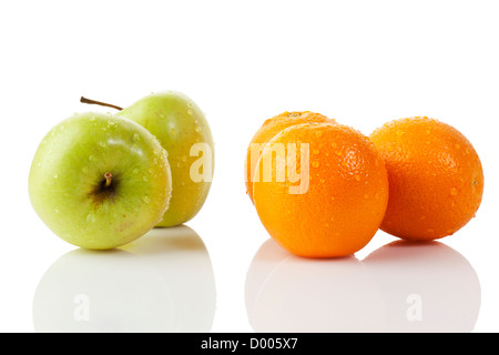 Comparer des pommes et des oranges Banque D'Images