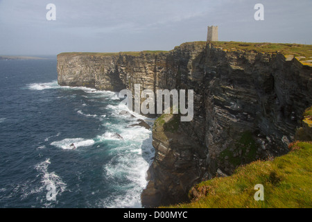 Le Kitchener Memorial sur terre ferme, Orkney. Banque D'Images