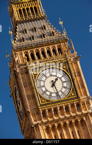 Détail de la tour de l'horloge de Big Ben, logement London England, UK Banque D'Images