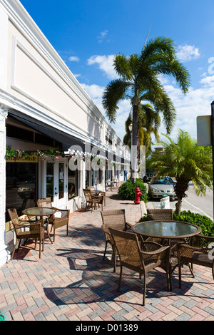 Restaurants et magasins sur Orange Avenue au centre-ville de Fort Pierce, St Lucie County, Treasure Coast, Florida, USA Banque D'Images