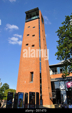 Le nouveau Royal Shakespeare Theatre, Stratford upon Avon, Warwickshire, England, UK Banque D'Images