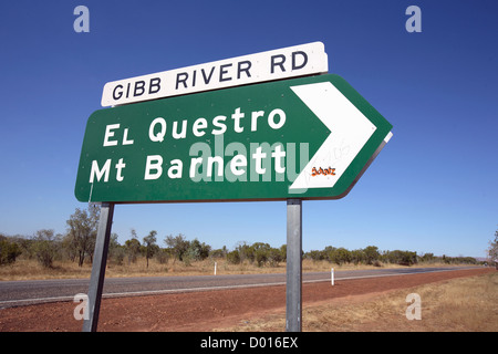 Signe de route au début de la Gibb River Road. De Kimberley, en Australie occidentale. Banque D'Images