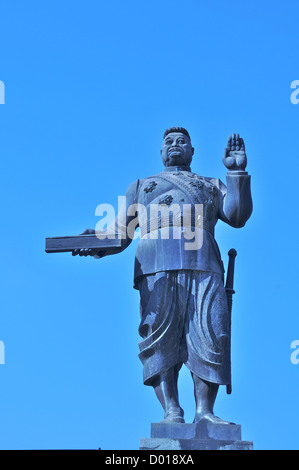 Le roi Sisavang Vong statue Vientiane Laos Banque D'Images