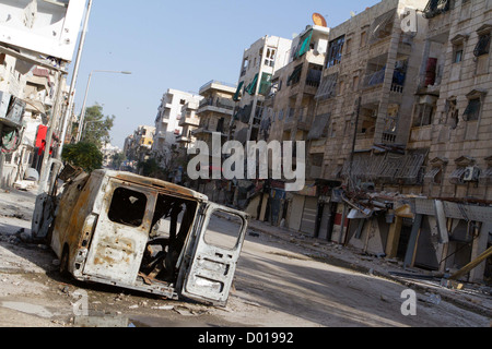 1 novembre 2012 - Alep, Syrie : la destruction de la rue Sala Hadeen. Banque D'Images