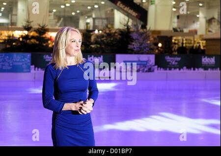 Jayne Torvill invité spécial lance l'Ideal Home Show à Noël le 14/11/2012 à Earls Court, à Londres. Les personnes sur la photo : Jayne Torvill. Jayne ouvert premier pop up 'Dancing on Ice' patinoire.. Photo par Julie Edwards Banque D'Images